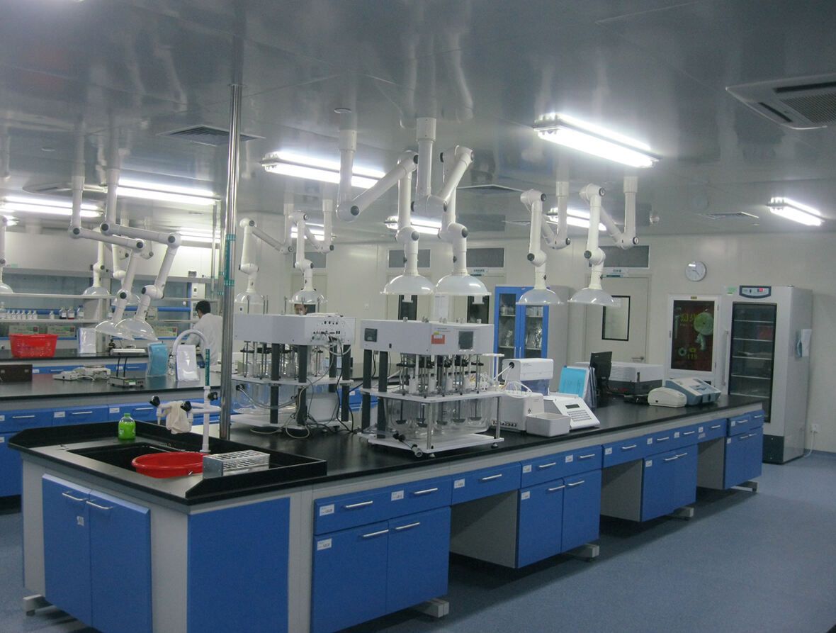 GMP净化工程，洁净车间、厂房、车间、办公、宿舍、酒店、洁净厂房、化妆品车间、
乳化车间、电子光学、食品日化、医疗器械、生物制药等整体解决方案。专业钢结构、GMP净化车间、洁净板夹芯板隔断吊顶、冷库、环氧地坪、通风换气、
恒温空调、机电设备、净化水设备、消毒杀菌、防爆实验室、水电工程、污水处理